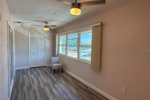 Condominio en venta en Seminole, Florida, 2 dormitorios, 93.83 m2 № 2098705 - foto 12