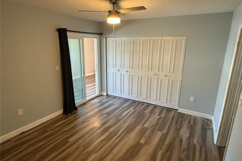 Condominio en venta en Seminole, Florida, 2 dormitorios, 93.83 m2 № 2098705 - foto 5