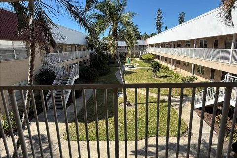 Condominio en venta en Seminole, Florida, 2 dormitorios, 93.83 m2 № 2098705 - foto 3