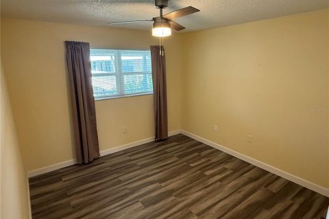 Condominio en venta en Seminole, Florida, 2 dormitorios, 93.83 m2 № 2098705 - foto 4