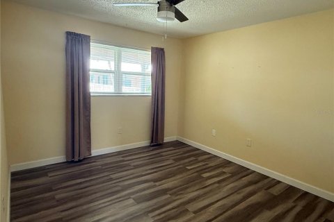 Condominio en venta en Seminole, Florida, 2 dormitorios, 93.83 m2 № 2098705 - foto 8