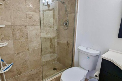 Condo in Sunny Isles Beach, Florida, 2 bedrooms  № 1477986 - photo 14