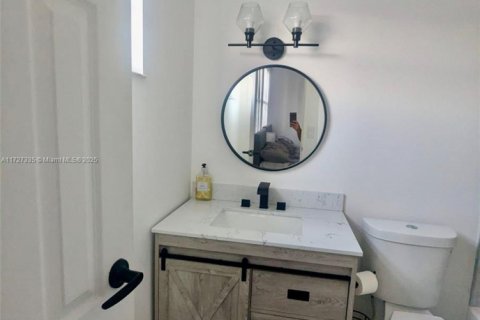 Condo in Sunny Isles Beach, Florida, 2 bedrooms  № 1477986 - photo 13