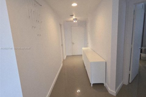 Copropriété à louer à Miami, Floride: 2 chambres, 127.09 m2 № 2257078 - photo 14