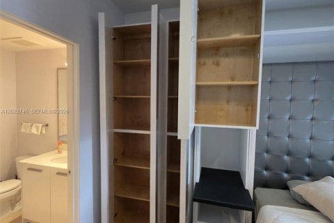 Copropriété à louer à Miami, Floride: 2 chambres, 127.09 m2 № 2257078 - photo 5