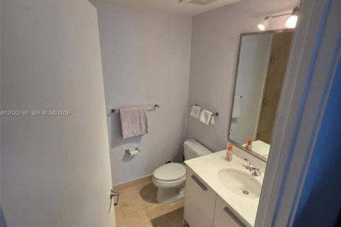 Copropriété à louer à Miami, Floride: 2 chambres, 127.09 m2 № 2257078 - photo 2
