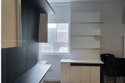 Copropriété à louer à Miami, Floride: 2 chambres, 127.09 m2 № 2257078 - photo 4