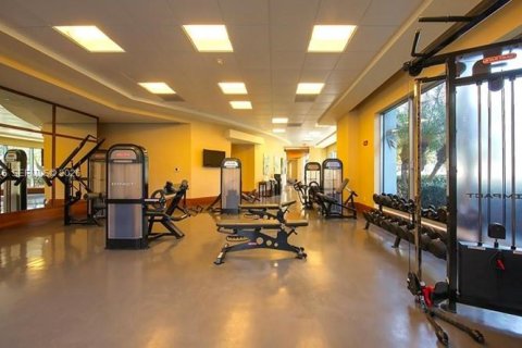 Copropriété à louer à Miami, Floride: 2 chambres, 127.09 m2 № 2257078 - photo 11