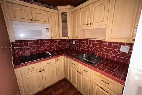 Copropriété à vendre à Miami, Floride: 2 chambres, 72.65 m2 № 2066222 - photo 4