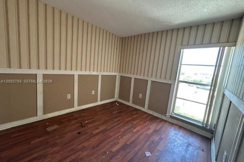 Copropriété à vendre à Miami, Floride: 2 chambres, 72.65 m2 № 2066222 - photo 9