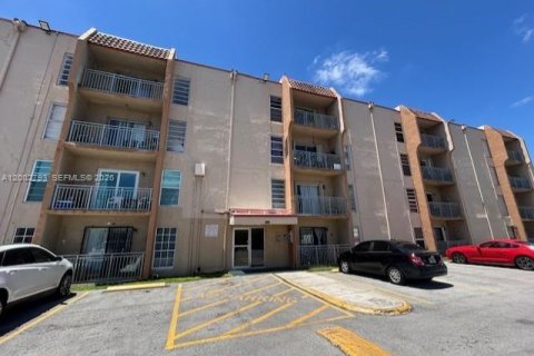 Condo à Miami, Floride, 2 chambres  № 2066222