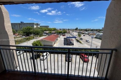 Copropriété à vendre à Miami, Floride: 2 chambres, 72.65 m2 № 2066222 - photo 5