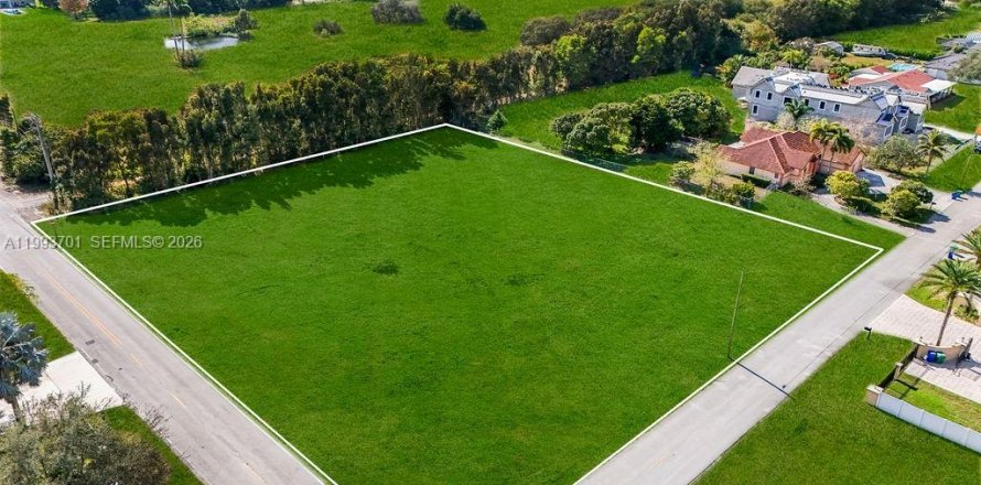 Terrain à Southwest Ranches, Floride № 2066185