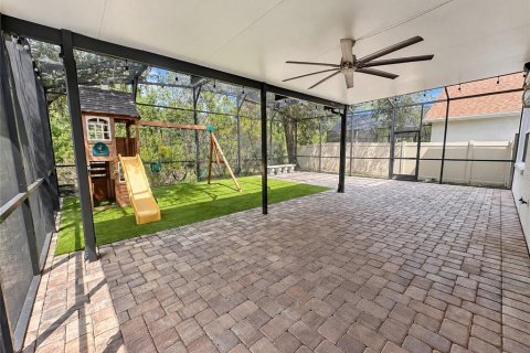 House in Orlando, Florida 4 bedrooms, 223.71 sq.m. № 2305178 - photo 10