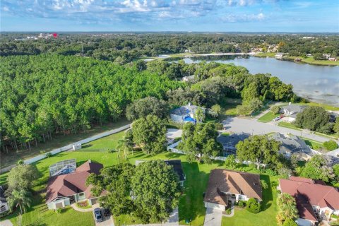House in Ocoee, Florida 3 bedrooms, 208.47 sq.m. № 2394286 - photo 2