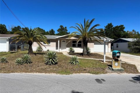 House in Hudson, Florida 2 bedrooms, 92.9 sq.m. № 2220029 - photo 6