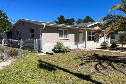 House in Hudson, Florida 2 bedrooms, 92.9 sq.m. № 2220029 - photo 5
