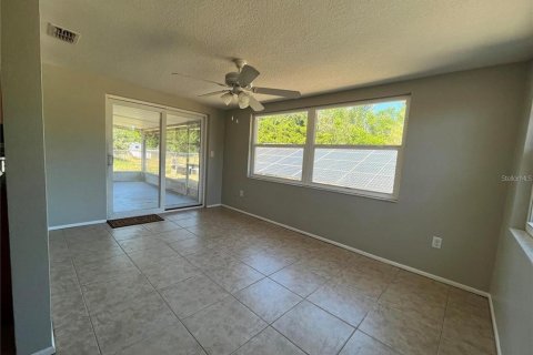 House in Hudson, Florida 2 bedrooms, 92.9 sq.m. № 2220029 - photo 11