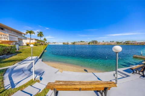 Copropriété à vendre à Hallandale Beach, Floride: 1 chambre, 58.06 m2 № 2040244 - photo 17