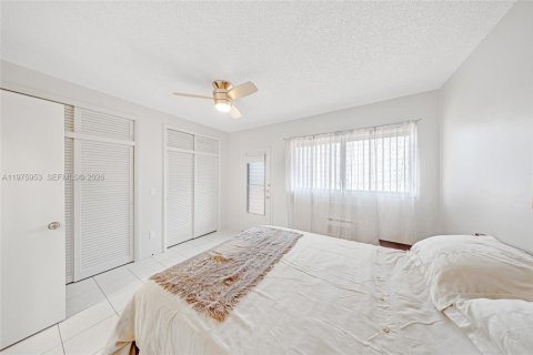 Copropriété à vendre à Hallandale Beach, Floride: 1 chambre, 58.06 m2 № 2040244 - photo 6