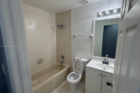Adosado en venta en Homestead, Florida, 3 dormitorios, 132.2 m2 № 2013634 - foto 13