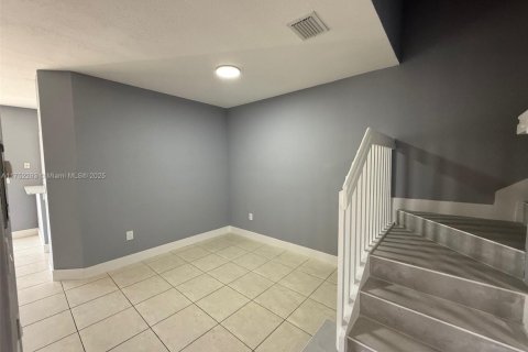 Adosado en venta en Homestead, Florida, 3 dormitorios, 132.2 m2 № 2013634 - foto 4