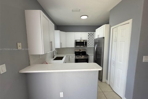 Adosado en venta en Homestead, Florida, 3 dormitorios, 132.2 m2 № 2013634 - foto 6