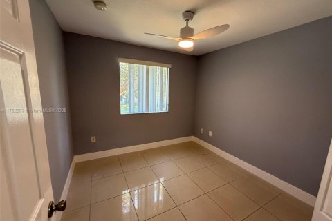 Adosado en venta en Homestead, Florida, 3 dormitorios, 132.2 m2 № 2013634 - foto 29