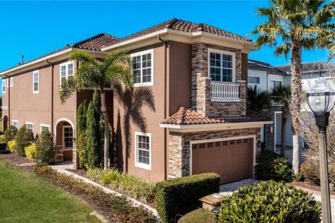 House in Four Corners, Florida 4 bedrooms, 341.69 sq.m. № 1846759 - photo 1