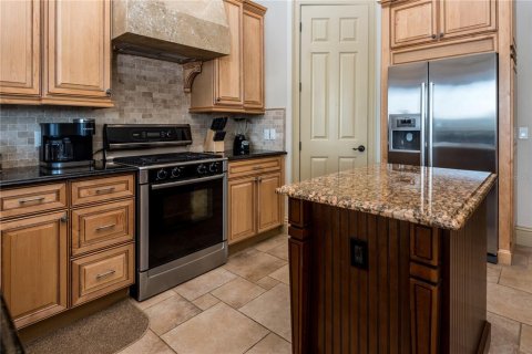House in Four Corners, Florida 4 bedrooms, 341.69 sq.m. № 1846759 - photo 9