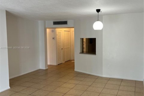 Copropriété à louer à Miami, Floride: 1 chambre, 84.45 m2 № 2085479 - photo 7