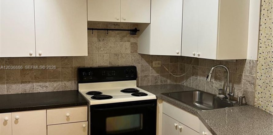 Condo à Miami, Floride, 1 chambre  № 2085479