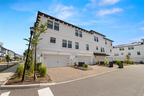 Townhouse in Tampa, Florida 4 bedrooms, 234.49 sq.m. № 1870325 - photo 14