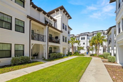 Townhouse in Tampa, Florida 4 bedrooms, 234.49 sq.m. № 1870325 - photo 13