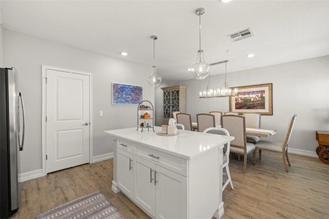 Townhouse in Tampa, Florida 4 bedrooms, 234.49 sq.m. № 1870325 - photo 26