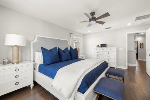 Townhouse in Tampa, Florida 4 bedrooms, 234.49 sq.m. № 1870325 - photo 8