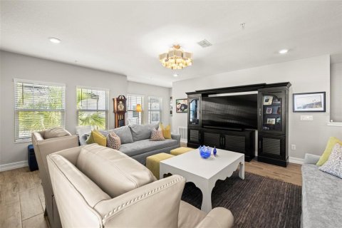 Townhouse in Tampa, Florida 4 bedrooms, 234.49 sq.m. № 1870325 - photo 30
