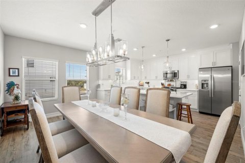 Townhouse in Tampa, Florida 4 bedrooms, 234.49 sq.m. № 1870325 - photo 23