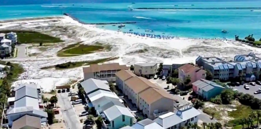 Condominio en Destin, Florida, 2 dormitorios  № 2148207