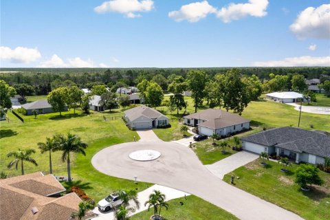 Villa ou maison à vendre à Punta Gorda, Floride: 4 chambres, 169.83 m2 № 2287921 - photo 29