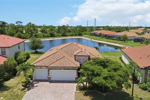 Villa ou maison à Venice, Floride 4 chambres, 209.12 m2 № 2339433