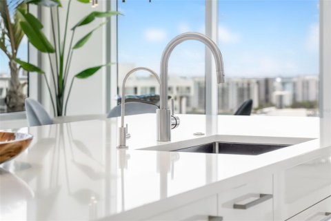 Condominio en venta en Sarasota, Florida, 3 dormitorios, 264.31 m2 № 1872990 - foto 18