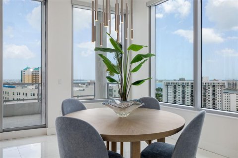 Condominio en venta en Sarasota, Florida, 3 dormitorios, 264.31 m2 № 1872990 - foto 21
