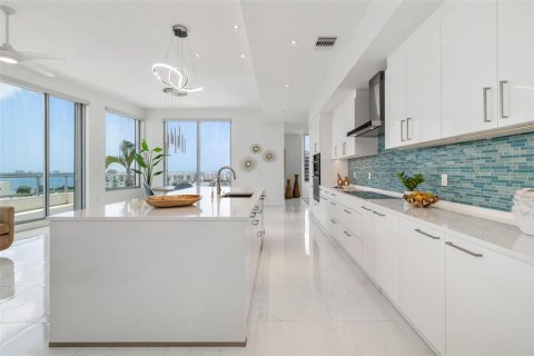 Condominio en venta en Sarasota, Florida, 3 dormitorios, 264.31 m2 № 1872990 - foto 11
