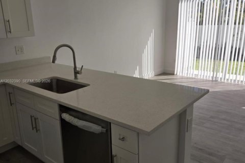 Touwnhouse à louer à Lake Worth, Floride: 3 chambres, 141.95 m2 № 2153881 - photo 8