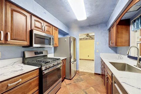 Villa ou maison à vendre à Maitland, Floride: 4 chambres, 177.35 m2 № 2148227 - photo 15