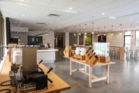 Condominio en venta en Kissimmee, Florida, 1 dormitorio № 2022542 - foto 2