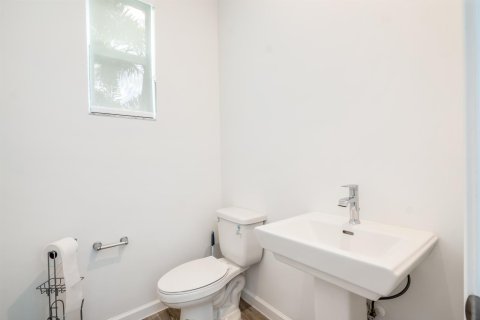 Casa en venta en Port St. Lucie, Florida, 4 dormitorios, 249.91 m2 № 2382838 - foto 21