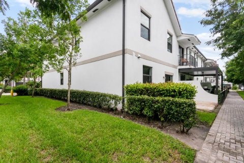 Touwnhouse à vendre à Dania Beach, Floride: 3 chambres, 180.97 m2 № 2387981 - photo 8