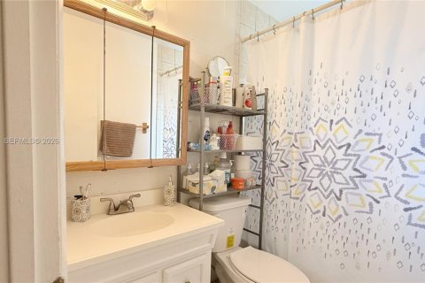 Купить коммерческую недвижимость в Дейви, Флорида 185.99м2, № 2430029 - фото 14